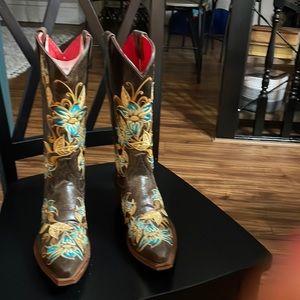 Macie Bean Boots 6.5 Snip Cowgirl Honey Bunch